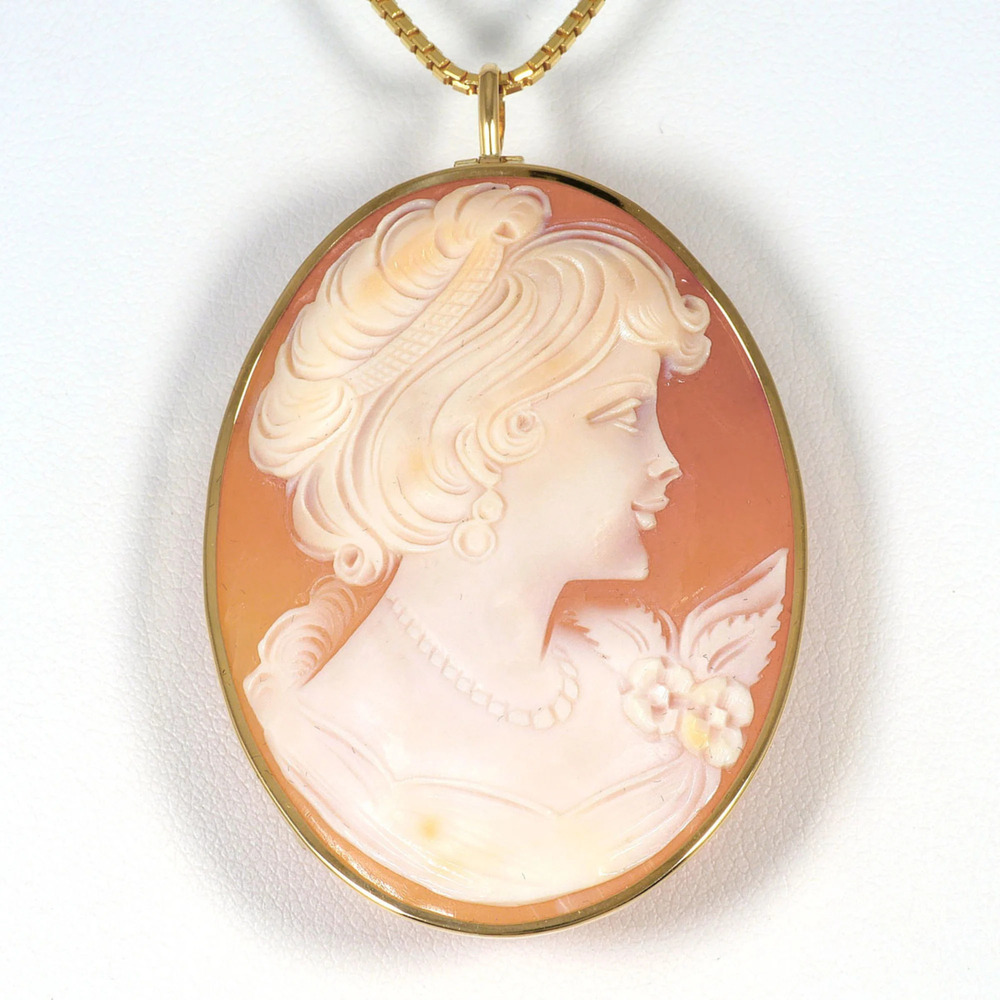 VINTAGE 18k Gold Necklace